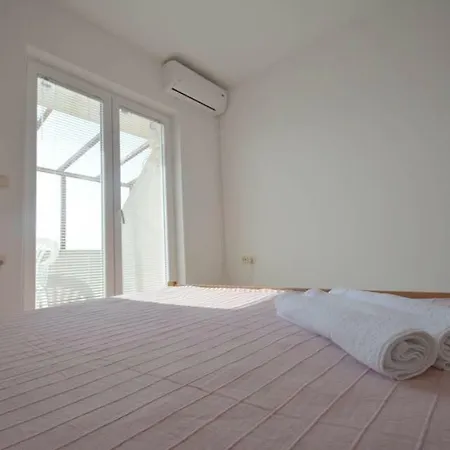 Apartmani Luka Zubovici Exterior photo
