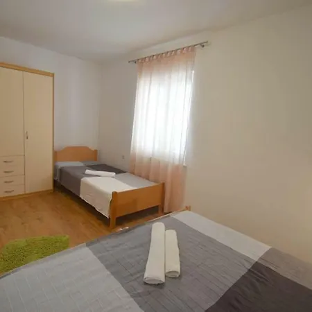 Apartmani Luka Zubovici Exterior photo