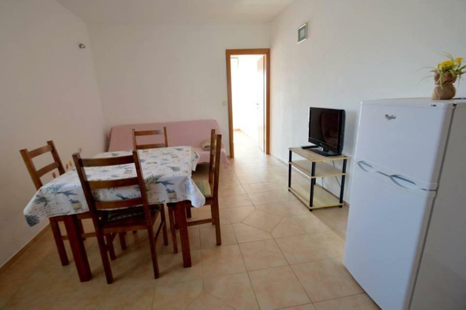 Apartment Apartmani Luka *